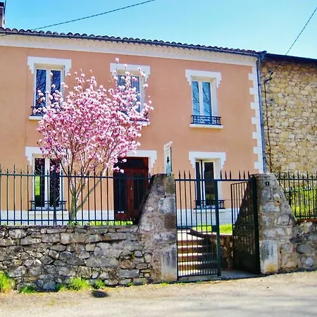 Au Petit Verger Bed & Breakfast Puivert